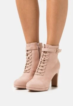 Nieuwkomers 23 Veterboots - Light Pink